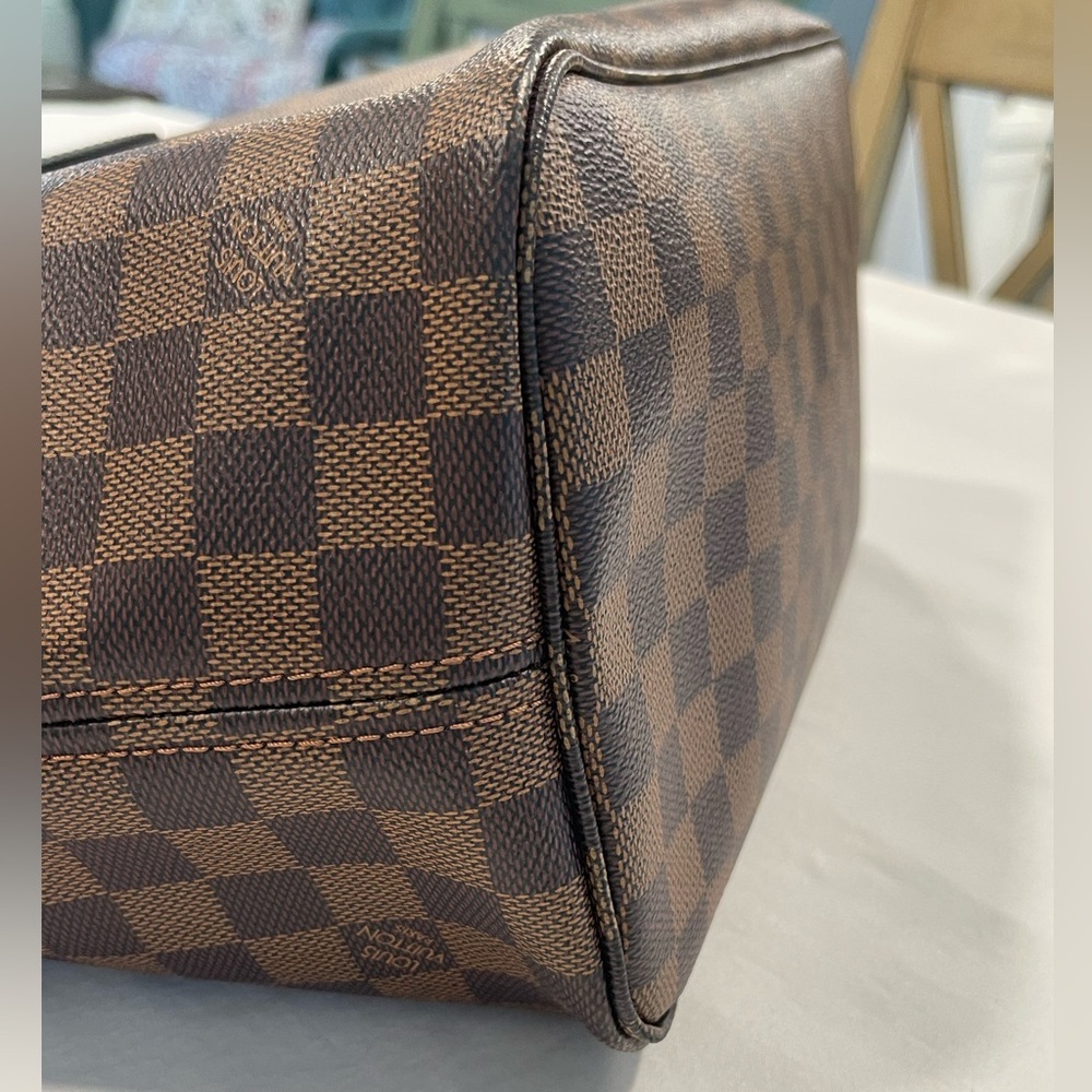 Louis Vuitton | Neverfull MM Tote | Brown - Picture 6 of 12